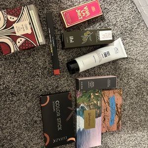Makeup bundle